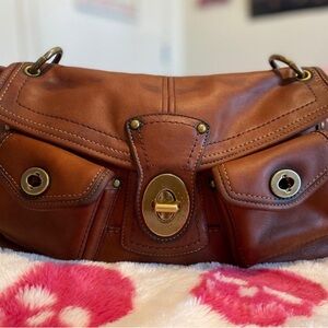 BEING SOLD :) Coach Legacy Leigh Purse